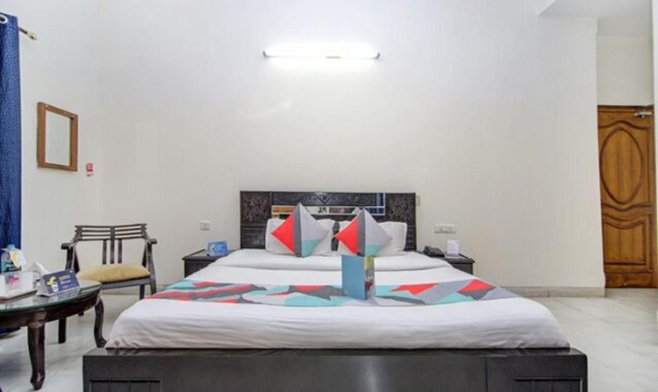 Fabexpress Ashray Hotel Noida Buitenkant foto