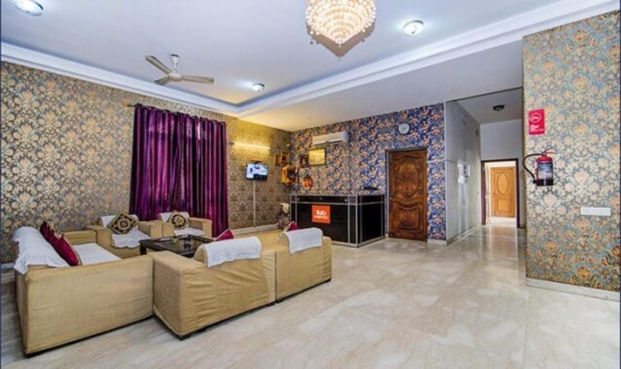Fabexpress Ashray Hotel Noida Buitenkant foto