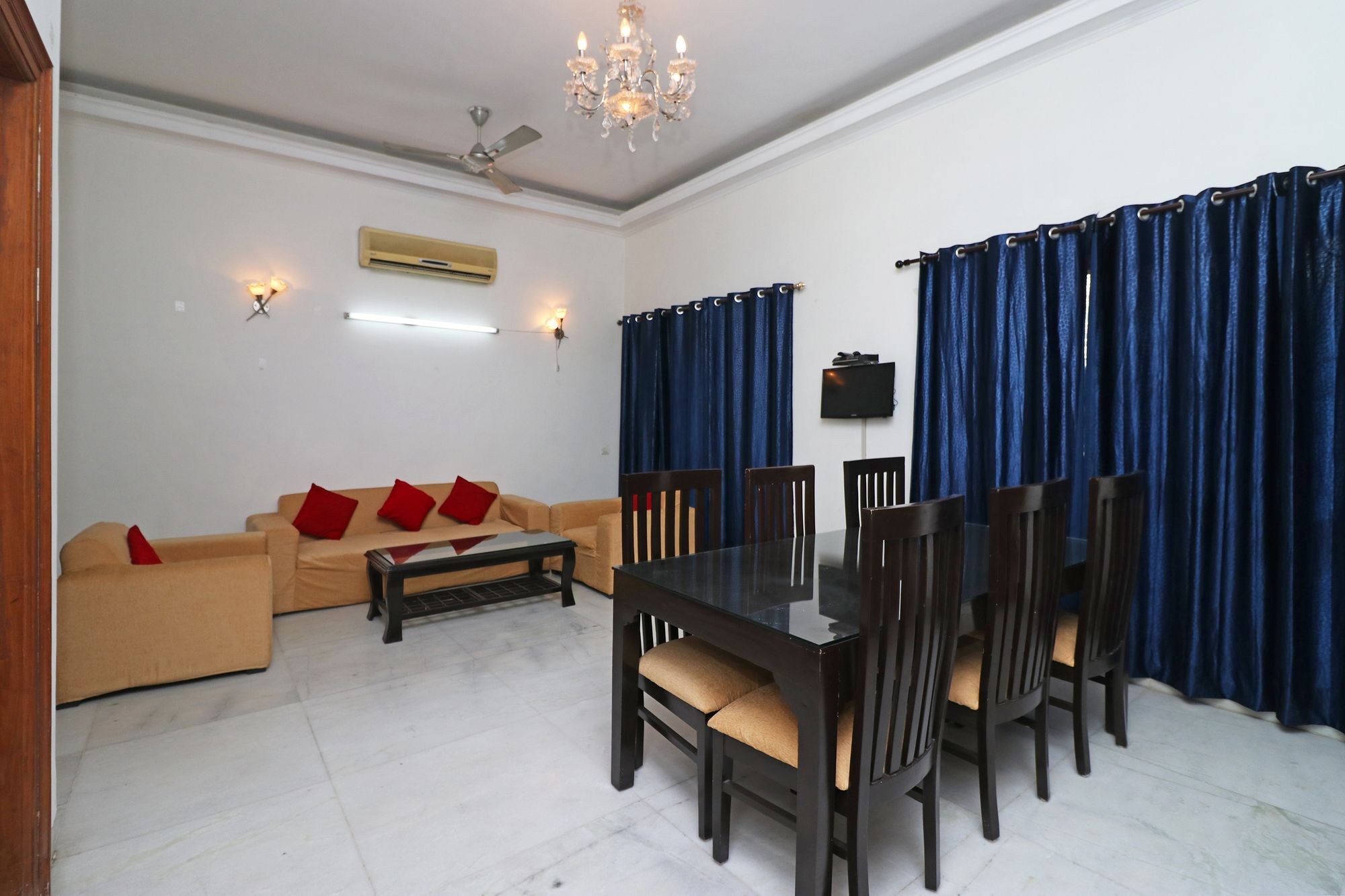 Fabexpress Ashray Hotel Noida Buitenkant foto